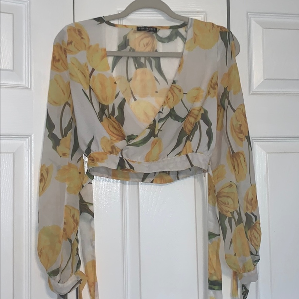 Flowy crop top